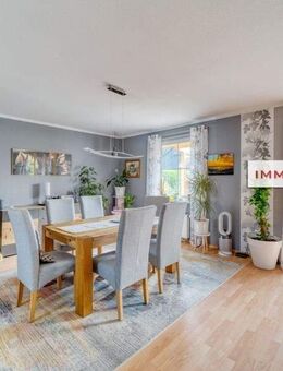 IMMOBERLIN.DE - Sehr angenehmer Bungalow mit Sonnengarten in familiärer Lage - Blankenfelde-Mahlow