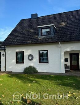 Einzigartig freistehendes Einfamilienhaus mit großem Grundstück - Moorrege