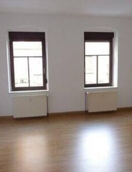 - Wohnung mit Gemeinschaftsgarten - - Zeitz