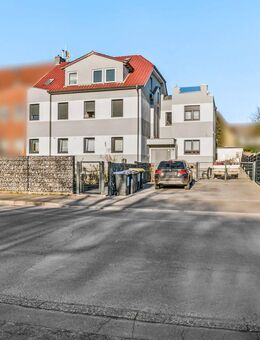 TOP saniertes MFH aus 2024 mit 4 Wohneinheiten + Pool und Garagen in Dortmund - Eving - Dortmund