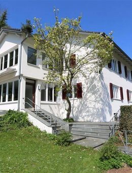 Licht-Luft-Leben!! Herrliches Stadthaus in bester Lage, umgeben von Vogelgezwitscher und Natur - Dingolfing