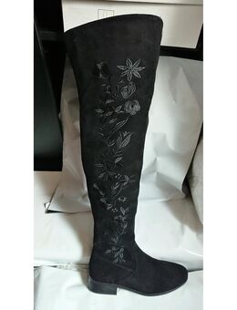 Gr. 36 - 41, elegante Overknee Stiefel mit Blumen- Muster ( leicht glänzend ) - Bruchköbel