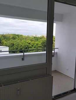 Großzügige 3-Zimmer-Wohnung mit Weitblick über Wolfsburg // 7.OG Wohnung 4 - Wolfsburg
