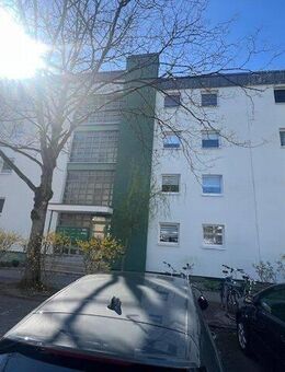 Gepflegte 3,5 Zi.-Whg im 1.OG mit Balkon u. Kellerabt. in Zentrumslage! - Celle