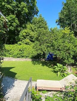 EXKLUSIVES WOHNEN AM SAFRANBERG: STADTVILLA MIT PARKCHARAKTER - Ulm