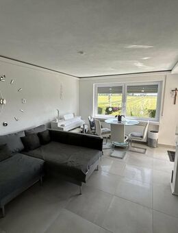 Attraktive 3,5-Zimmer-Erdgeschosswohnung mit Garten, Balkon und Garage in Denkendorf - Denkendorf (Baden-Württemberg)