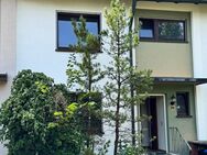 Familienglück im Herzen: Charmantes Reihenmittelhaus mit viel Platz in bester Lage - Nürnberg