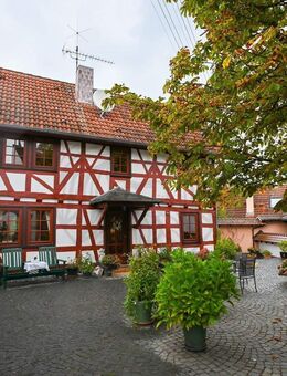 Hünstetten: Einmalige Gelegenheit - Anwesen mit vielfältigen Nutzungsmöglichkeiten in Görsroth! - Hünstetten