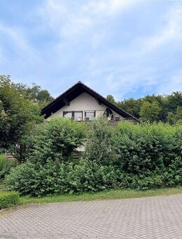 TOP-LAGE von Bad Bodendorf! Freistehendes, großzügiges Einfamilienhaus mit Sonnengrundstück! - Sinzig