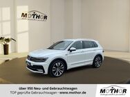 VW Tiguan, 2.0 TDI Highline R-Line, Jahr 2016 - Brandenburg (Havel)