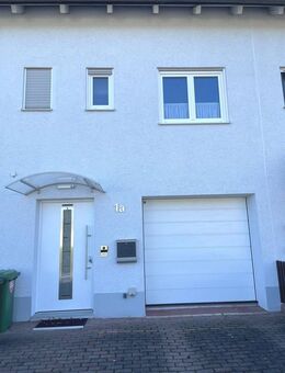 Charmantes Reihenmittelhaus für die Familie in Top-Lage von Rieden - Rieden (Regierungsbezirk Oberpfalz)