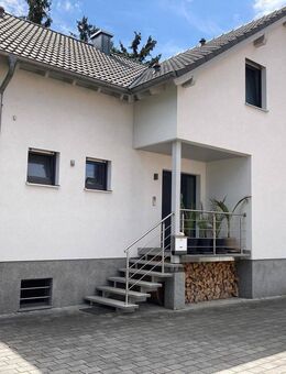 Großzügiges 5-Zimmer-Einfamilienhaus in Hemsbach mit Carport & Premium-Innenausstattung - Hemsbach