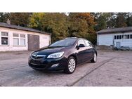 Opel Astra J Lim. 5-trg. Edition - Neuruppin