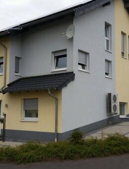 Großzügiges Einfamilienhaus 7 ZKB, ca. 329m² WFL - Eigennutzung/ Renditeobjekt - Wahnwegen
