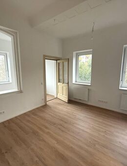 So etwas gibt es nicht oft...!! Helle und großzügig geschnittene 4-Zimmer-Wohnung mit Dachterrasse - Geislingen (Steige)