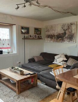 Charmantes, teils renoviertes Bauernhaus mit großzügigem Grundstück und Nebengebäuden - Königstein