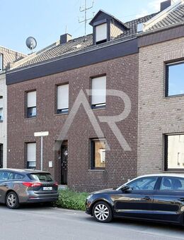 Solides Reihenmittelhaus mit Wintergarten, Terrasse & Südwest-Grundstück in Düren-Merken! - Düren