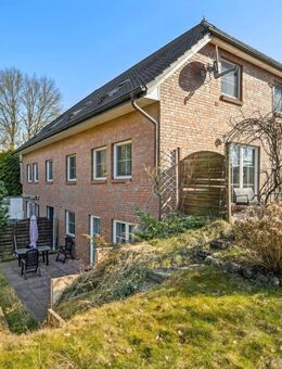Charmante Doppelhaushälfte mit Einliegerwohnung in familienfreundlicher Lage von Quickborn - Quickborn (Landkreis Pinneberg)
