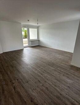 Frisch sanierte 3-Zimmer-Wohnung mit Balkon im grünen Gauting - Gauting