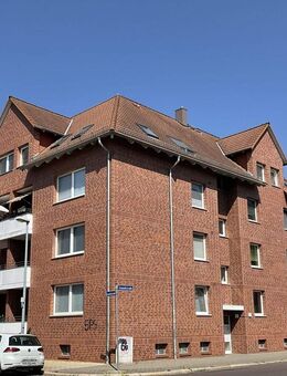 Geräumige 2-Raum-Dachgeschosswohnung mit Wannenbad in Uninähe! - Magdeburg