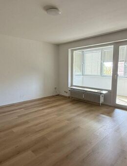 Freundliche 3-Zimmer-Wohnung mit Wintergarten-Balkon und Top-Anbindung in Dortmund-Körne - Dortmund