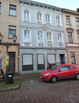 DU , Dellpl.25, 2.OG, 85 m², 2 Zi, Flur, Küche, Bad,Balkon,zusätzl.ein App. 1 Zi.,Flur,WC,1 gr.Einbauschrank - Duisburg