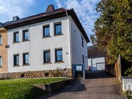 Treffurt Einfamilienhaus als Doppelhaushälfte in zentraler Lage mit kleinem Garten und Nebengebäude - Treffurt