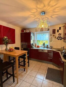 Charmantes Reihenmittelhaus mit Garten, Garage - Ruhige Lage in Dachau - Dachau