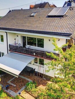 Ein aufwendig modernisiertes Familienhaus in toller Stadt- und Aussichtslage direkt am Waldrand - Wissen