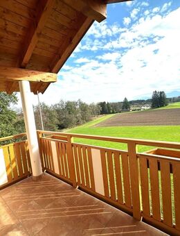 freundliche und neuwertige Wohnung im Obergeschoss in ruhiger Lage - Eggstätt