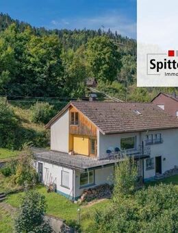 Preiswertes Einfamilienhaus mit toller Aussicht! Optimal für eine handwerklich begabte Familie! - Schramberg