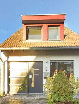 # Willich: Stadtkernnähe & Natur vereint - Stilvolles Einfamilienhaus mit Studio # - Willich