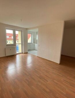 Wohnung mit EBK und BALKON zu vermieten! - Güstrow