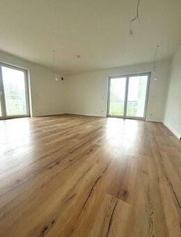 PROVISIONSFREI! SONDERPREIS! Energieeffizienter NEUBAU 4-Zimmer ETW, gr. Balkon u. Keller! Top Lage! - Waldkirchen