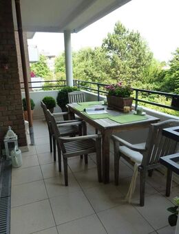 D-Nähe Zoopark: schicke 3 Zi.Whg. 95 m², EBK, gr.Sonnenbalkon,Lift, Garage - Düsseldorf