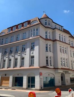 Helle 2 Zimmer Stadtmitte, Wohmzimmer im Turm, SN, ruhig, neuwertig - Schwerin