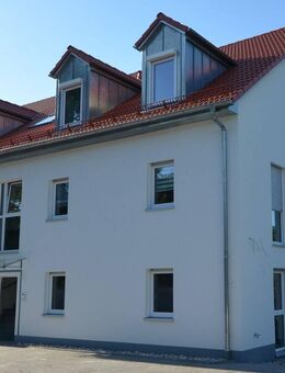 Sonnige 2,5-Zi.-DG-Wohnung (112 m²) mit Süd-Dachterrasse, Aufzug & Stellplatz in Tuchenbach - Tuchenbach