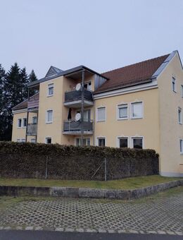 3 Zimmer - Wohnung mit Balkon - Roding