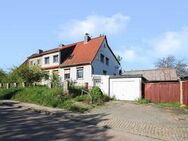 Großzügige Doppelhaushälfte in Ummendorf: Ihr Projekt mit Potenzial! - Ummendorf (Sachsen-Anhalt)