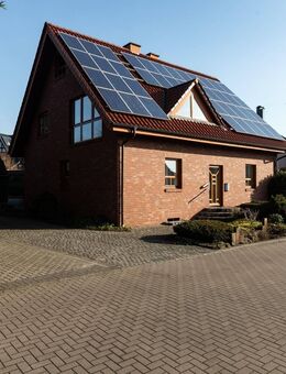 Charmantes Zweifamilienhaus in gewachsener Siedlung von Wallenhorst-Rulle - Wallenhorst