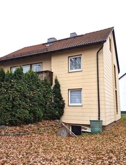 Zweifamilienhaus - Viel Platz für Ihre Familie! - Hof