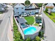 Ihr neues Zuhause im Schwarzwald: Lichtdurchflutetes Einfamilienhaus mit Gartenidylle - Zell (Harmersbach)