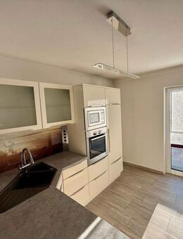 3ZKB Eigentumswohnung, 82qm, Balkon, Keller, Garage, Stellplatz, provisionsfrei, ab sofort - Burglengenfeld