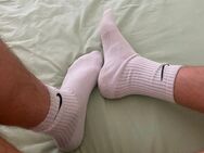 HOT! Getragene Nike Socken - weiß - Köln