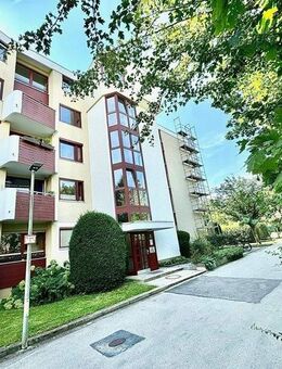Vermietete, attraktive 3,5 ZKB Wohnung mit 2 Balkonen in begrünter Wohnanlage in Planegg / Martinsried - Planegg