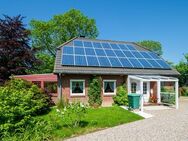 In ruhiger Lage auf Eiderstedt - Einfamilienhaus mit Photovoltaikanlage und Top-Energiewerten - Uelvesbüll
