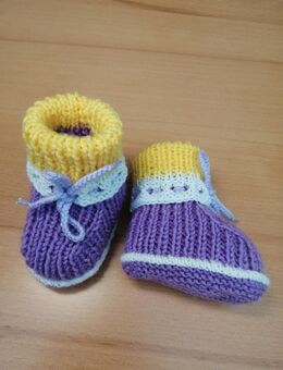 Hausschuh, Socken für Kinder - Hausach Zentrum