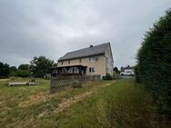 Einfamilienhaus auf ca. 1.200m² großen Grundstück in Bad Steben! - Bad Steben