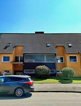 Charmante Dachgeschosswohnung mit Balkon und sonniger Aussicht - Dortmund