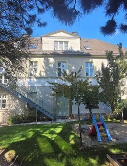 Stattliches 3-Familienhaus mit Garten in ruhiger, zentraler Lage - derzeit als Kinderkrippe genutzt - Wunsiedel